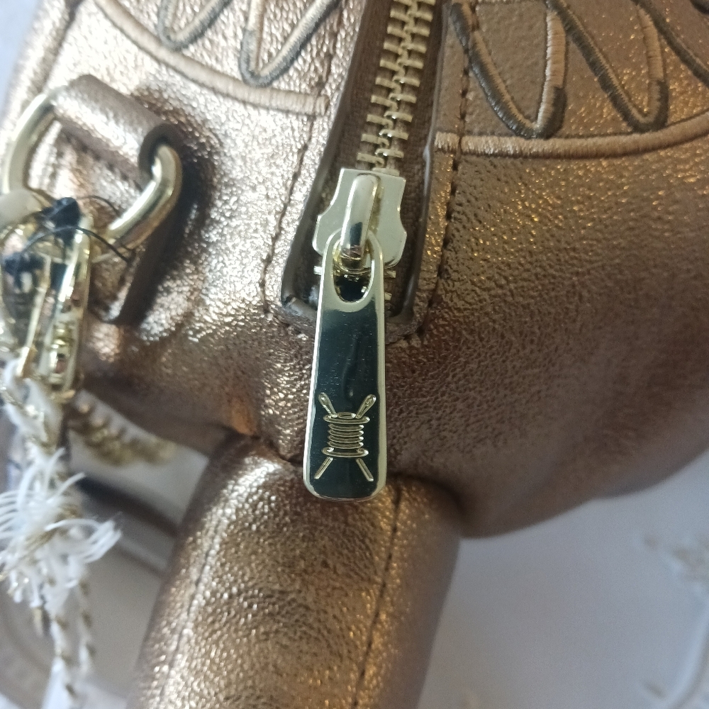 Stitch Shoppe by Loungefly × Disney Aladdin Genie Lamp Crossbody Bag - Picture 5 of 16